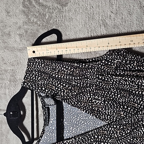 Apostrophe Blouse Size Small Sleeveless Stretch fabric - Picture 4 of 7